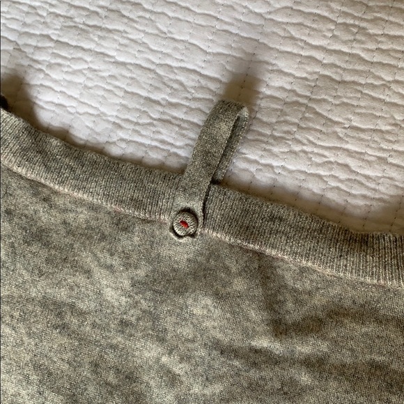 Banana Republic Heritage Cashmere sweater - Picture 9 of 13